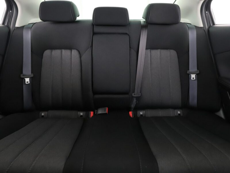Mazda 6 FL 2.0 Automat Sports-Line Klimatyzacja Tempomat Nawigacja Kamera LED III (2012-)