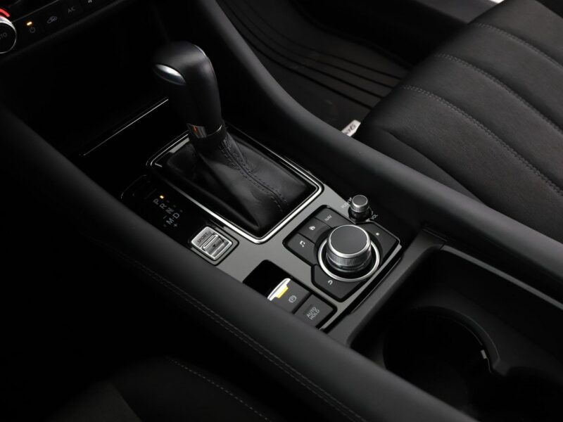 Mazda 6 FL 2.0 Automat Sports-Line Klimatyzacja Tempomat Nawigacja Kamera LED III (2012-)
