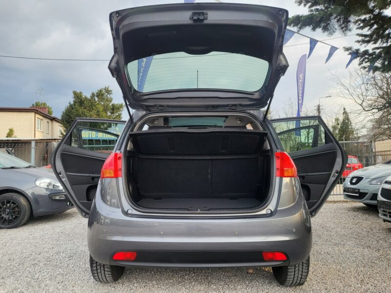 Kia Venga 1.4 90 KM Panorama Klimatronik Opłaty Z Niemiec ASO Zapraszamy !!!