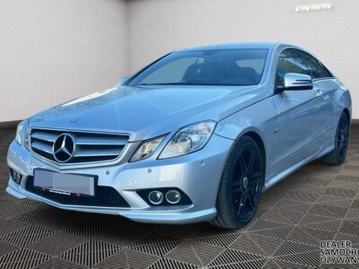 Mercedes E 250 Nowy rozrząd/7GTronic/Skóry/Czujniki przód i tył/Navi W212 (2009-)