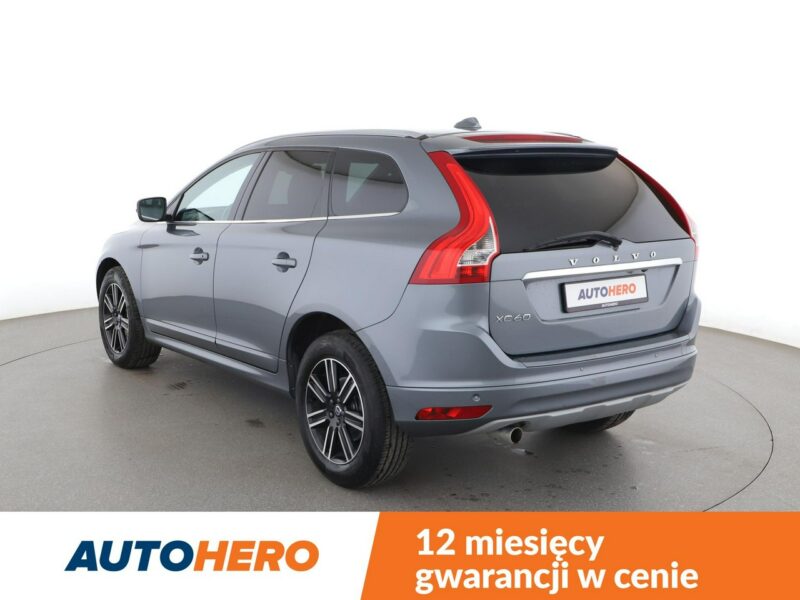 Volvo XC 60 Automat Summum 2WD Podgrzewane fotele Navi Czujniki parkowania I (2008-2017)