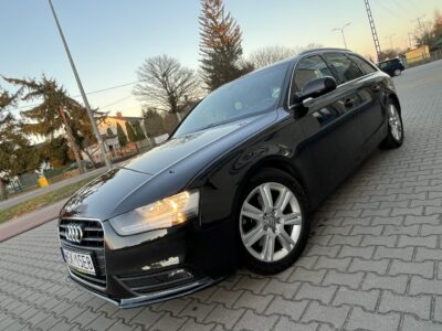 Audi A4 Audi A4 B8 Lift 2.0TDi 2012r Klimatyzacja Ruda Skóra Serwis Zarejestro B8 (2007-2015)