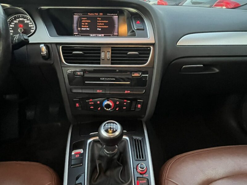 Audi A4 Audi A4 B8 Lift 2.0TDi 2012r Klimatyzacja Ruda Skóra Serwis Zarejestro B8 (2007-2015)