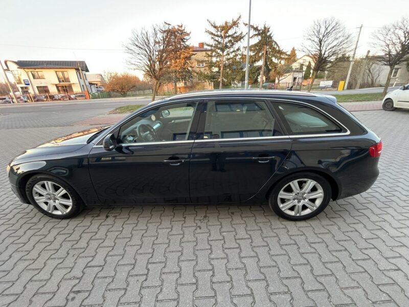 Audi A4 Audi A4 B8 Lift 2.0TDi 2012r Klimatyzacja Ruda Skóra Serwis Zarejestro B8 (2007-2015)