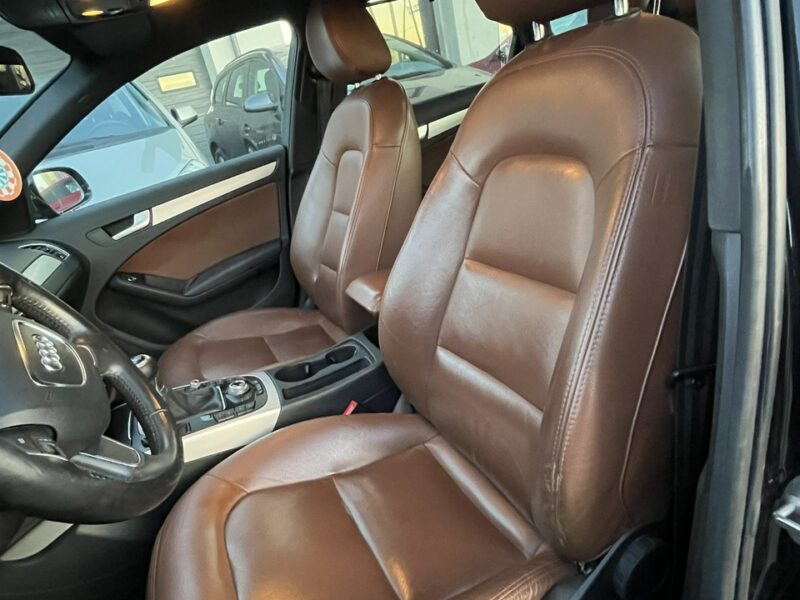 Audi A4 Audi A4 B8 Lift 2.0TDi 2012r Klimatyzacja Ruda Skóra Serwis Zarejestro B8 (2007-2015)