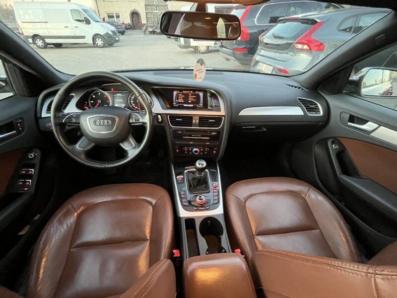 Audi A4 Audi A4 B8 Lift 2.0TDi 2012r Klimatyzacja Ruda Skóra Serwis Zarejestro B8 (2007-2015)