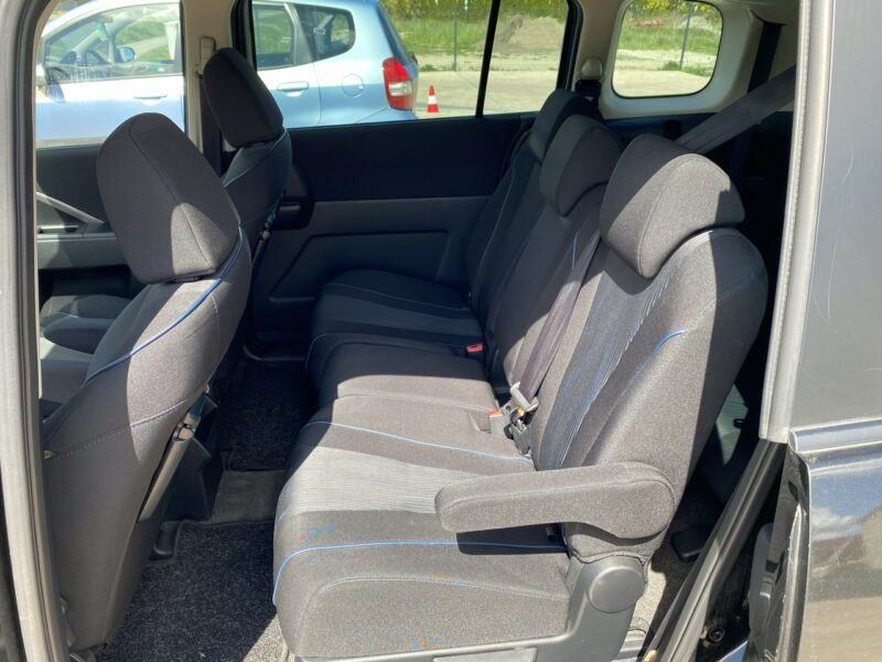 Mazda 5 Benzyna, klimatronik, 7 miejsc, parktronik, podg. fotele, isofix, nawi II (2010-)
