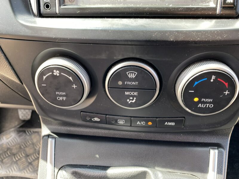 Mazda 5 Benzyna, klimatronik, 7 miejsc, parktronik, podg. fotele, isofix, nawi II (2010-)