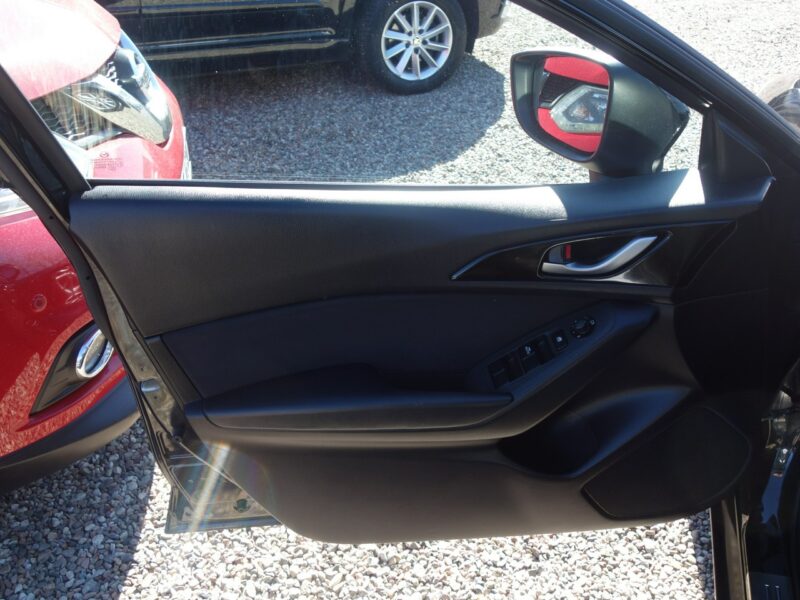 Mazda 3 Mazda 3 III (2013-)
