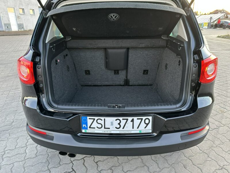 Volkswagen Tiguan Volkswagen Tiguan 2011 2.0 diesel nawigacja 2 komplety kół I (2007-2016)