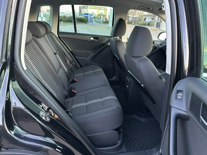 Volkswagen Tiguan Volkswagen Tiguan 2011 2.0 diesel nawigacja 2 komplety kół I (2007-2016)