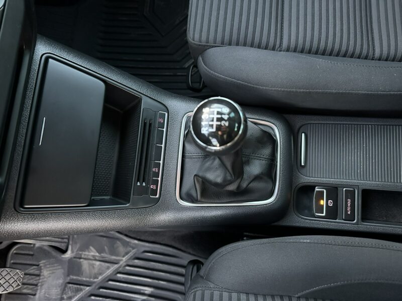 Volkswagen Tiguan Volkswagen Tiguan 2011 2.0 diesel nawigacja 2 komplety kół I (2007-2016)
