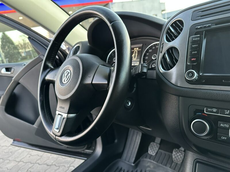 Volkswagen Tiguan Volkswagen Tiguan 2011 2.0 diesel nawigacja 2 komplety kół I (2007-2016)