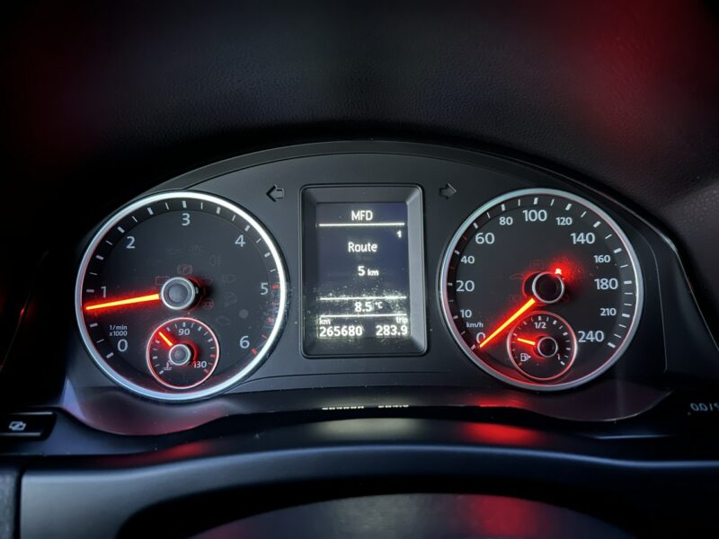 Volkswagen Tiguan Volkswagen Tiguan 2011 2.0 diesel nawigacja 2 komplety kół I (2007-2016)