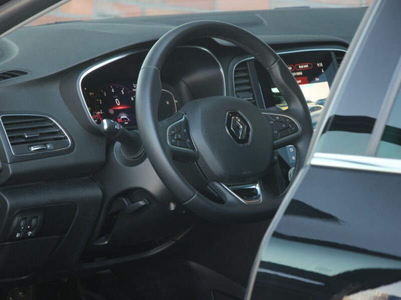 Renault Megane Aut*Navi*FullLed*Radar*AsysToru*Pdc*Kamera*PółSkóra*MultiSense*GwarVGS IV (2016-)