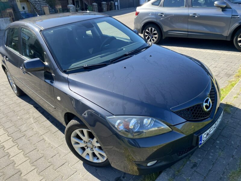 Mazda 3 Symboliczny przebieg gwarantowany, klimatronik, ESP, alufelgi, hak I (2003-2009)