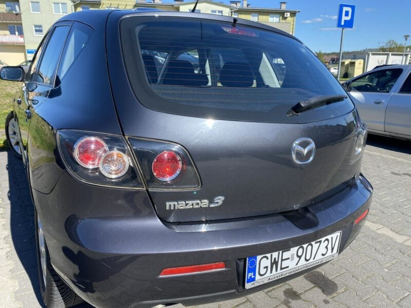Mazda 3 Symboliczny przebieg gwarantowany, klimatronik, ESP, alufelgi, hak I (2003-2009)