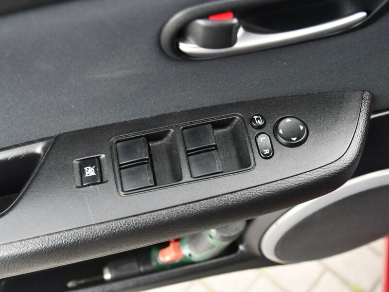 Audi A4 2.0TDI(150KM)*Lift*Xenon*Led*Duża Navi*Welur*Chrom*El.Klapa*Alu18"ASO B9 (2015-)