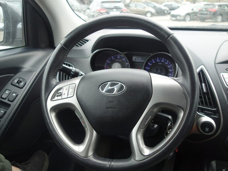 Hyundai ix35 Hyundaj IX 35 2010 2.0 benzyna z gazem 163km automat pół skóry 4x4