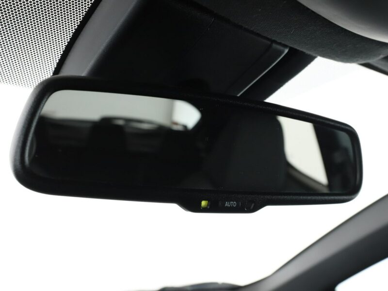 Toyota C-HR hybryda navi kamera grzane fotele ACC Bluetooth klima-auto
