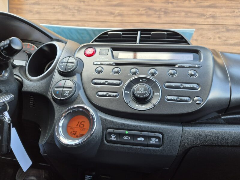 Honda Jazz SI Wyjątkowa, Jak Nowa, 2014r Lift, Tylko 115tyś km, 1.4B 100KM III (2008-2014)