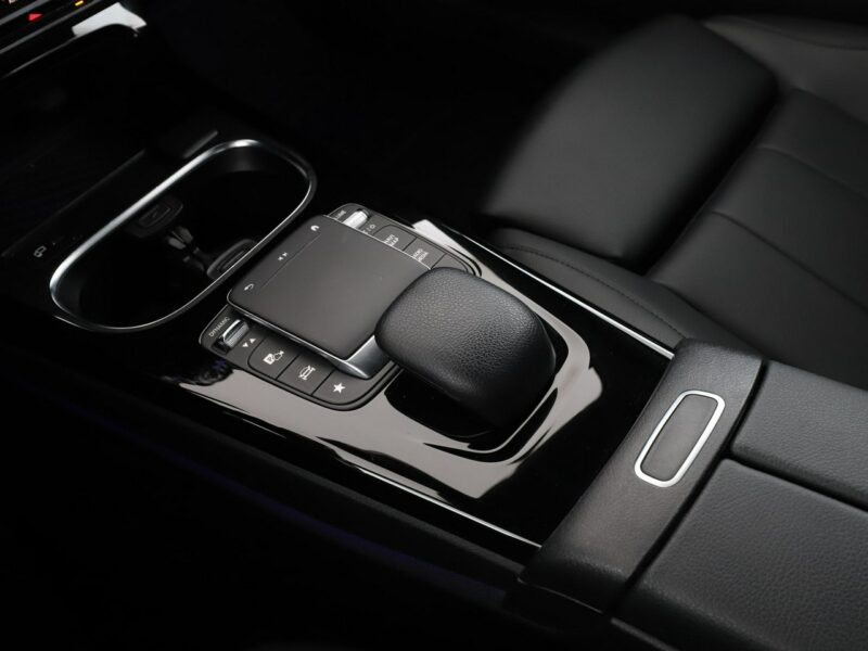 Mercedes A 250 PHEV 250e automat skóra navi kamera grzane fotele ACC LED W177 (2018-)