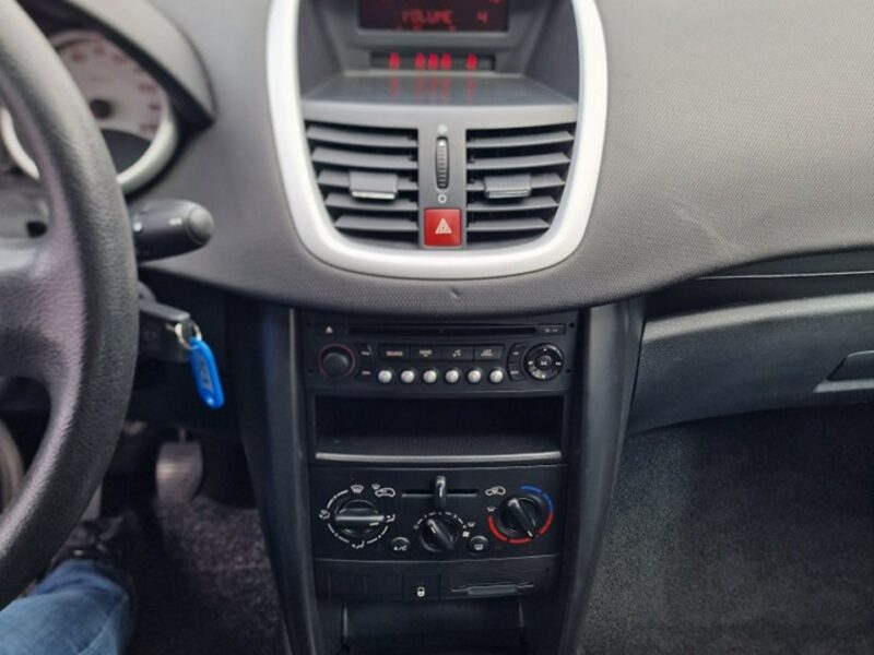 Peugeot 207 1.4 Benzyna 95 KM, Klimatyzacja, Komputer, Isofix, Kurtyny Powietrzne