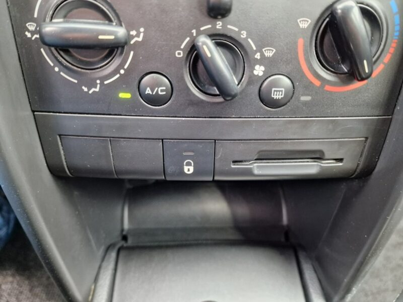Peugeot 207 1.4 Benzyna 95 KM, Klimatyzacja, Komputer, Isofix, Kurtyny Powietrzne