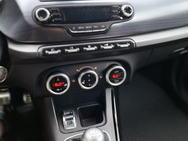 Alfa Romeo Giulietta Salon Polska