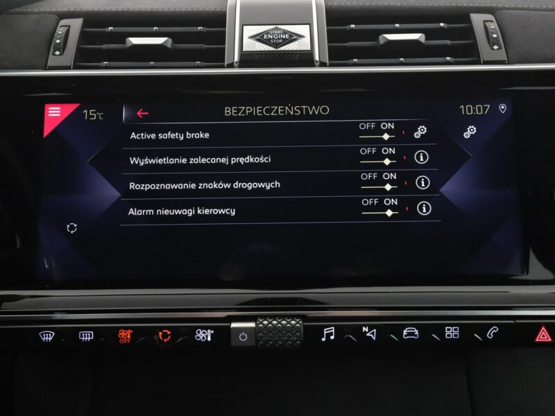 DS Automobiles DS 7 Crossback 1.5HDi Automat Performance Line Nawigacja Tempomat Kamera LED Vision