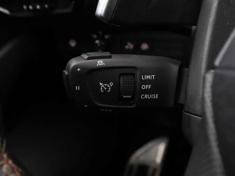 DS Automobiles DS 7 Crossback 1.5HDi Automat Performance Line Nawigacja Tempomat Kamera LED Vision