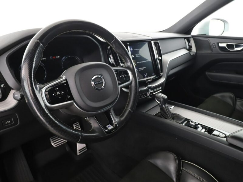 Volvo XC 60 FV23 2.0D4 Automat AWD R-Design Tempomat Navi HarmanKardon BLIS Kamera II (2017-)