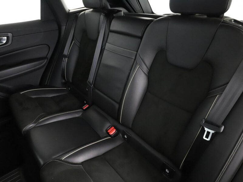 Volvo XC 60 FV23 2.0D4 Automat AWD R-Design Tempomat Navi HarmanKardon BLIS Kamera II (2017-)