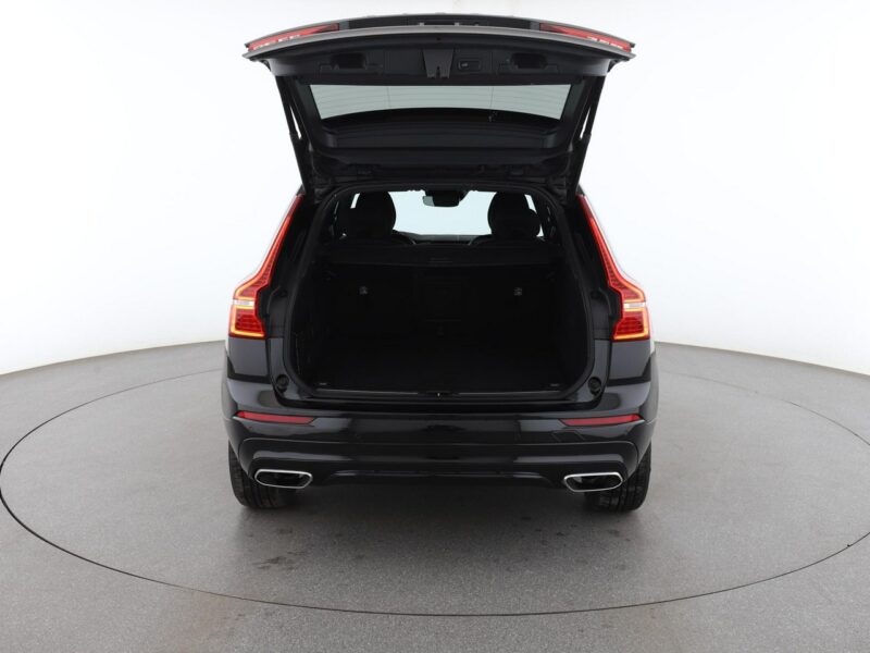 Volvo XC 60 FV23 2.0D4 Automat AWD R-Design Tempomat Navi HarmanKardon BLIS Kamera II (2017-)