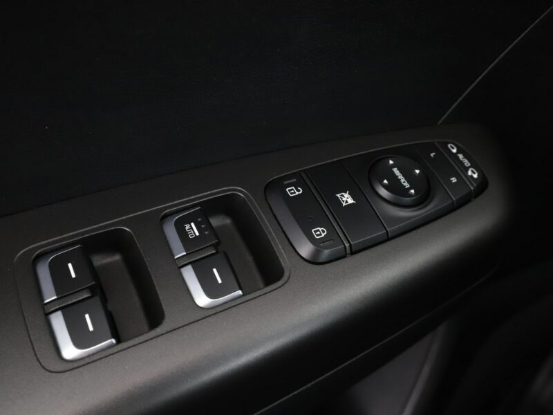Kia Sportage LIFT automat 4x4 177KM navi kamera grzane fotele+kier. Bluetooth tempo IV (2016-2021)