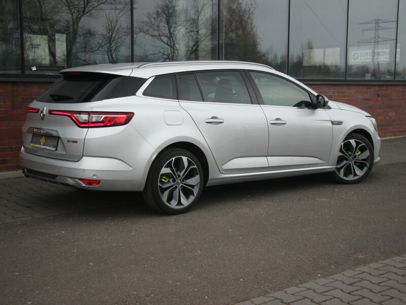 Renault Megane GT Line*FullLed*Navi*Kamera*AsysToru*Blis*Pdc*Alu*Komp*Temp*GwarVGS!!! IV (2016-)