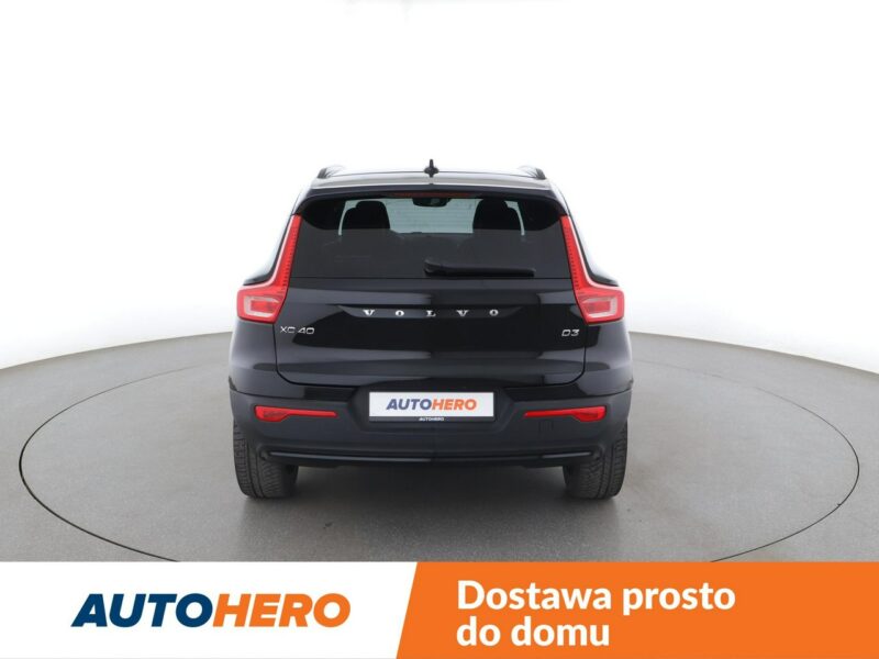 Volvo XC 40 FV23% R-Design automat skóra kamera navi Bluetooth LED tempomat