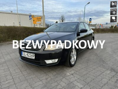 Škoda Octavia Skoda Octavia 2015 1.6 diesel 105km 2 komplety opon bezwypadowa III (2013-)
