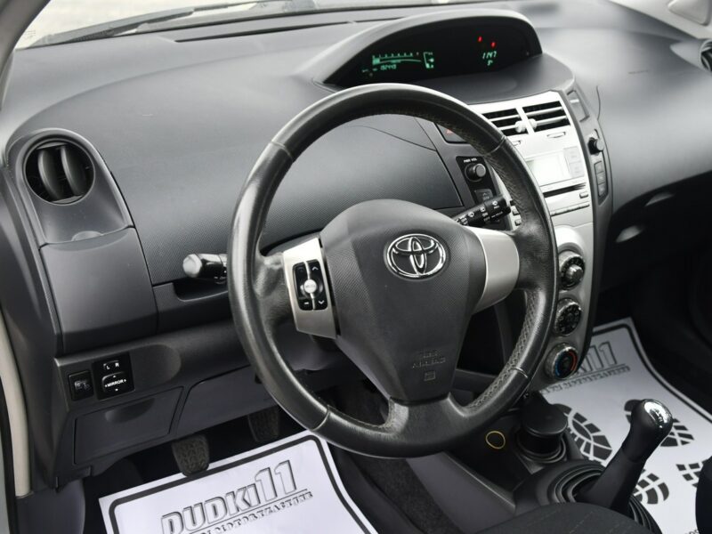 Toyota Yaris 1,3BENZ Dudki11 Klimatyzacja.El.szyby.Centralka.kredyt,OKAZJA II (2005-2011)