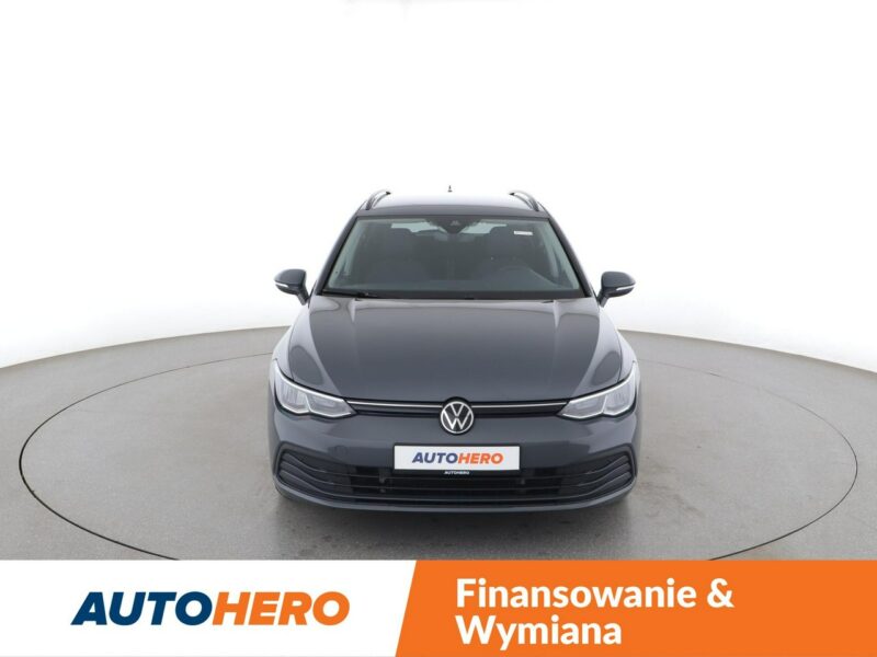 Volkswagen Golf FV23% virtual cocpit LED navi klima auto czujniki parkowania VIII (2020-)