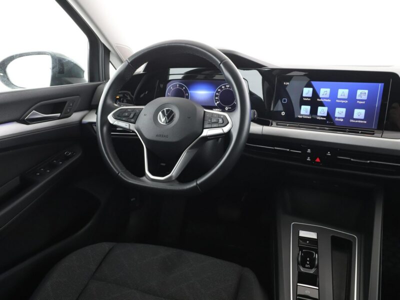 Volkswagen Golf FV23% virtual cocpit LED navi klima auto czujniki parkowania VIII (2020-)