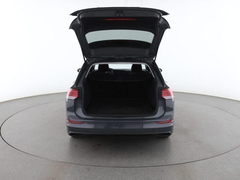 Volkswagen Golf FV23% virtual cocpit LED navi klima auto czujniki parkowania VIII (2020-)