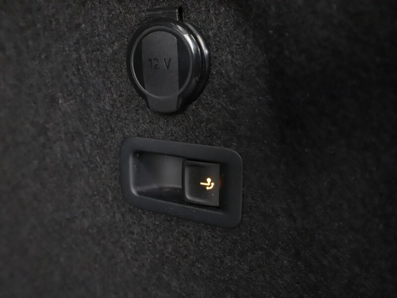 Volkswagen Golf FV23% virtual cocpit LED navi klima auto czujniki parkowania VIII (2020-)