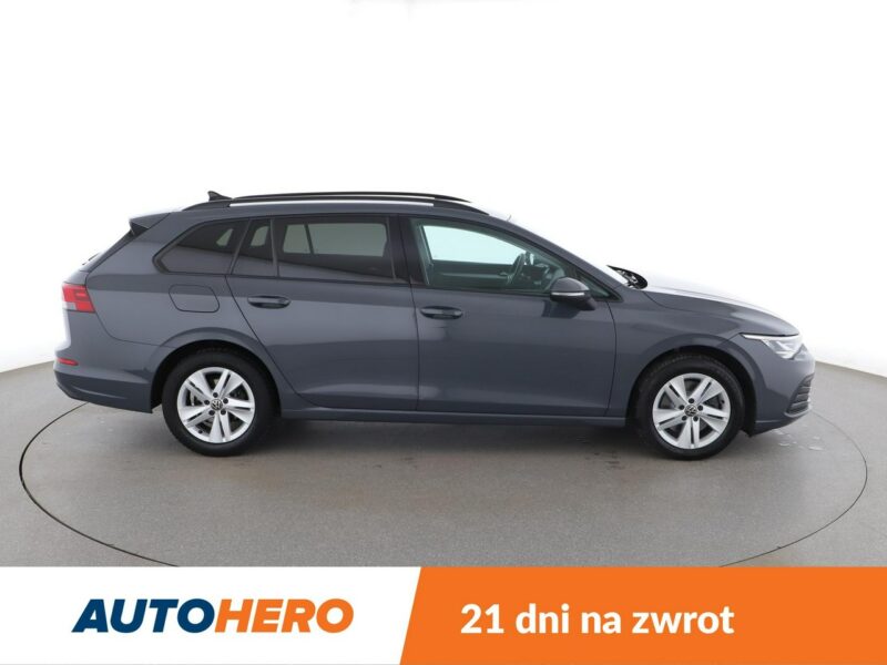 Volkswagen Golf FV23% virtual cocpit LED navi klima auto czujniki parkowania VIII (2020-)