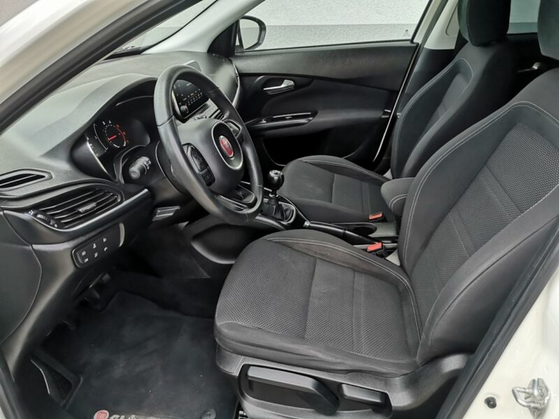 Fiat Tipo 1.6 Multijet 120KM Klimatr Navi Kamera Alu LedyTempomat Gwarancja II (2016-)