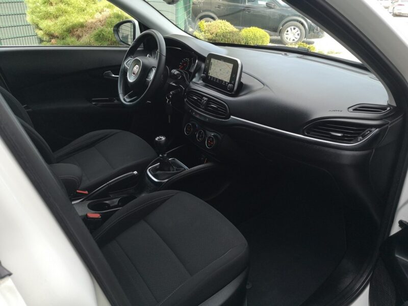 Fiat Tipo 1.6 Multijet 120KM Klimatr Navi Kamera Alu LedyTempomat Gwarancja II (2016-)