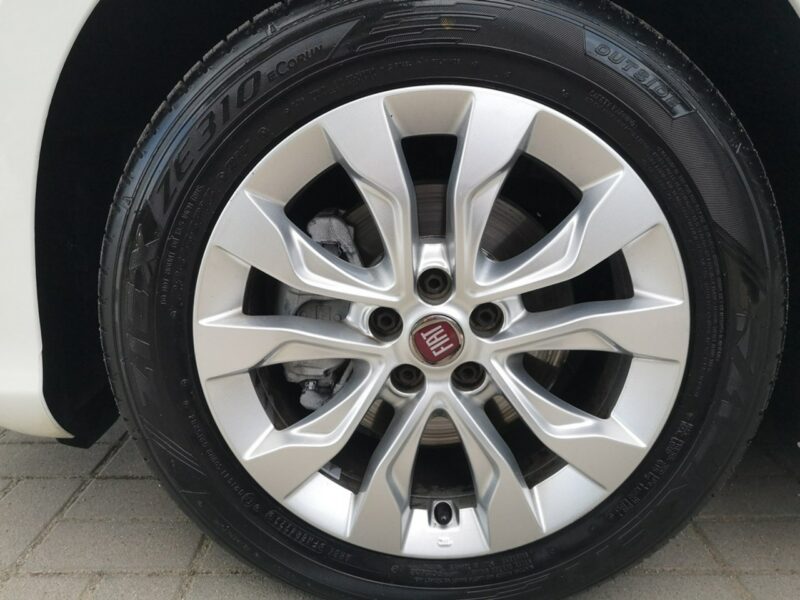 Fiat Tipo 1.6 Multijet 120KM Klimatr Navi Kamera Alu LedyTempomat Gwarancja II (2016-)