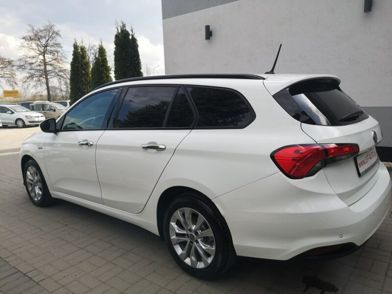Fiat Tipo 1.6 Multijet 120KM Klimatr Navi Kamera Alu LedyTempomat Gwarancja II (2016-)