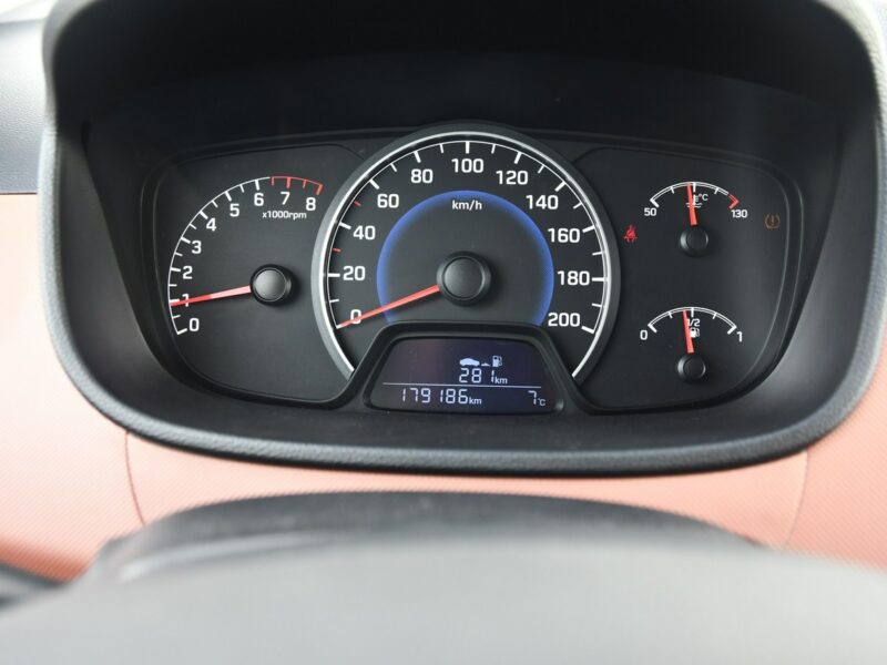 Hyundai i10 1,0BENZ Dudki11 Serwis.Klimatyzacja..El.szyby.Centralka. II (2013-)