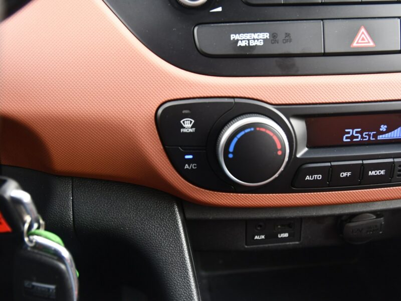 Hyundai i10 1,0BENZ Dudki11 Serwis.Klimatyzacja..El.szyby.Centralka. II (2013-)